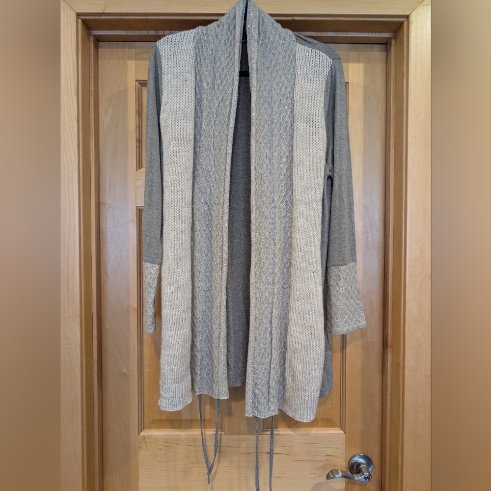VENUS Gray and Cream Cardigan Sweater
